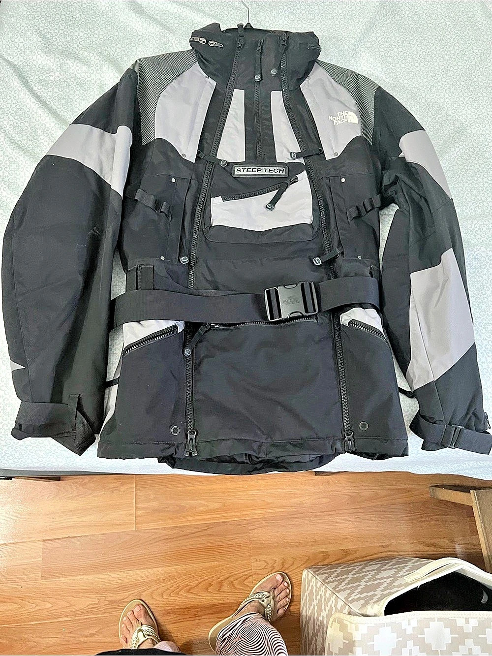 The North Face Steep Tech Apogee Jacket Men's Ski Jacket Black & Gray